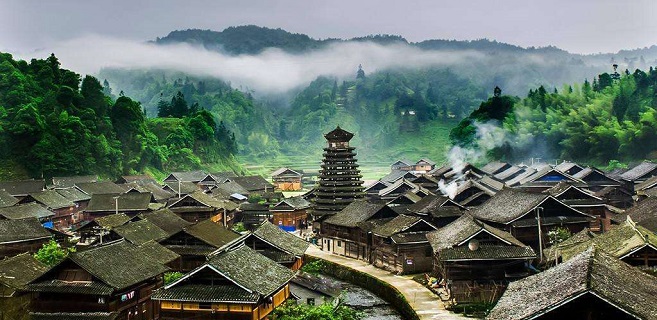 走向光，成為光——略談郭喬的小說集《倒帶》